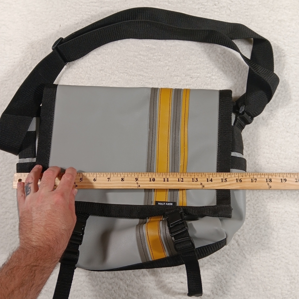 Holly Aiken Airborne Messenger Bag Gray Large Carryall Travel Diaper Vegan - Picture 14 of 15